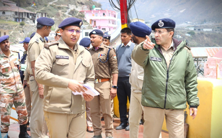 4 मई को श्रद्धालुओं के लिए खुलने जा रहे श्री बद्रीनाथ धाम के कपाट, डीजीपी ने किया स्थलीय निरीक्षण
